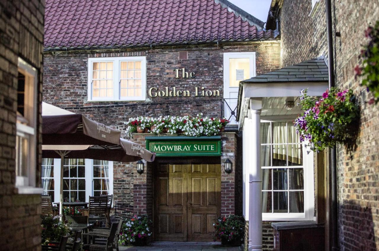 The Golden Lion Hotel 노샐러톤 외부 사진